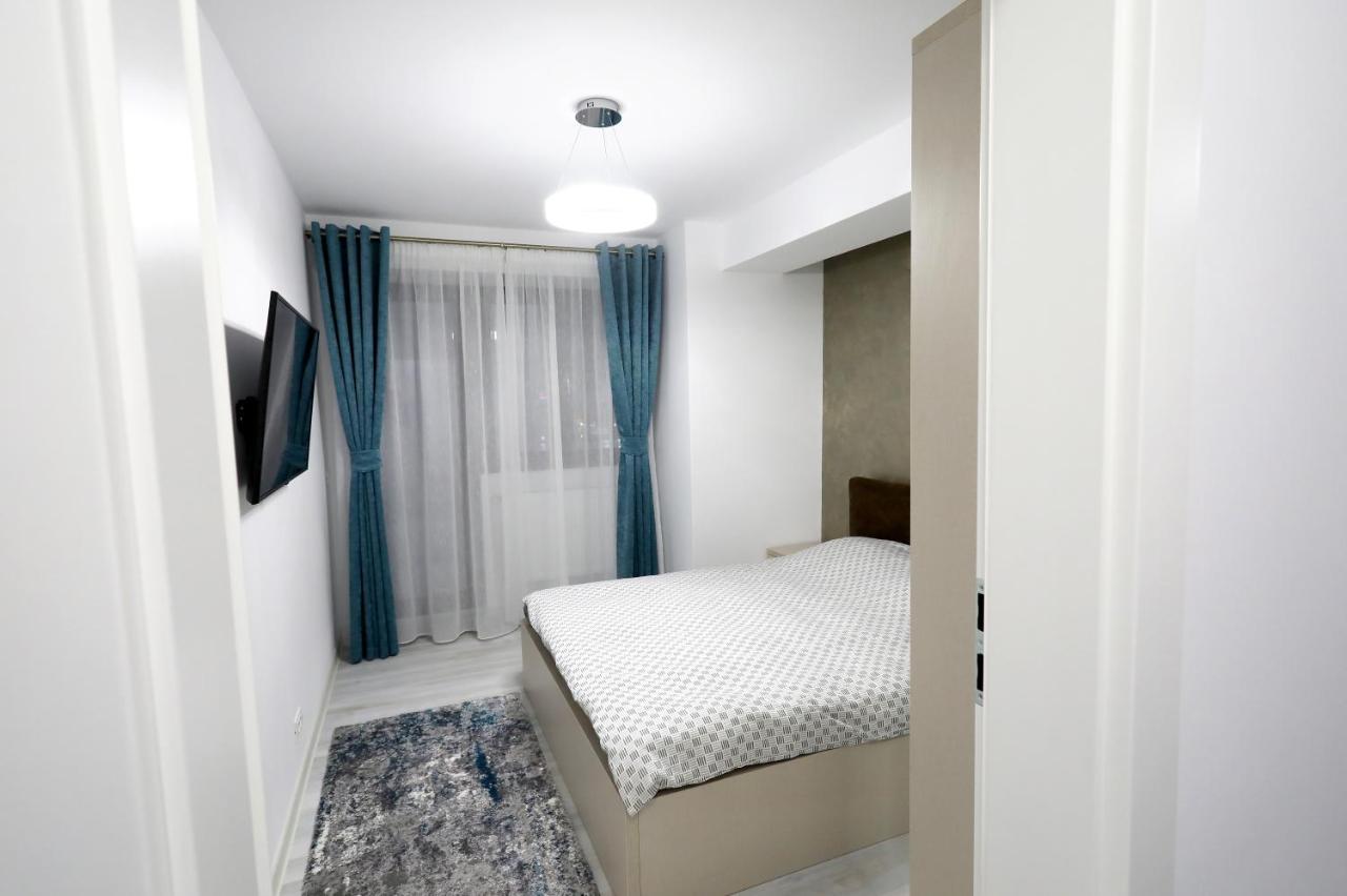 Sif Residence Craiova Exteriör bild